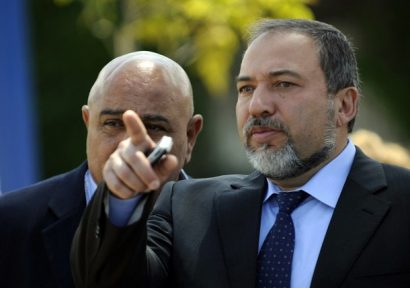 ليبرمان: إضراب الاسرى صراع قوى بين البرغوثي والرئيس عباس