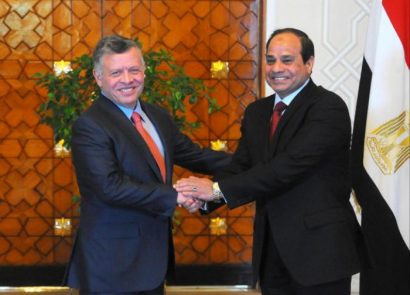 الرئيس المصري عبد الفتاح السيسي يستقبل الملك الأردني عبد الله الثاني في قصر الاتحادية  