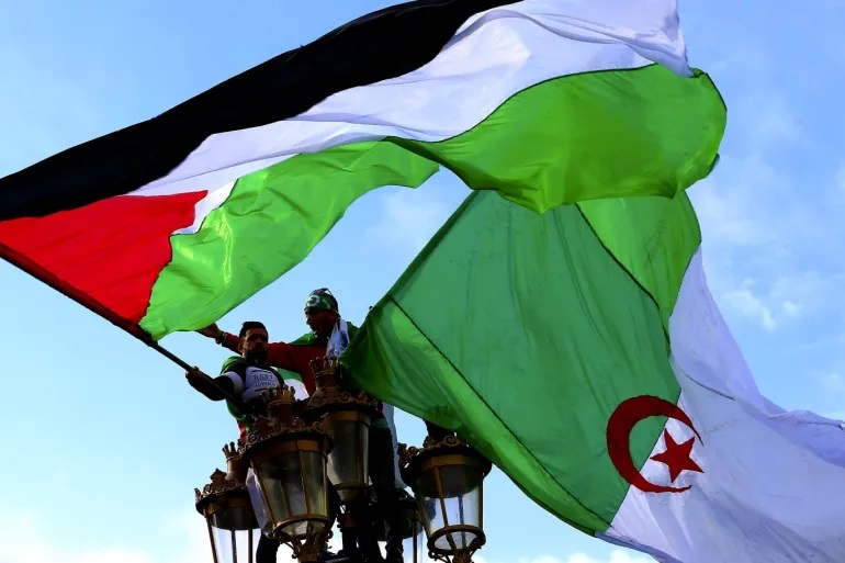 اعلاميون جزائريون … للأرض الفلسطينية الانتماء والوفاء
