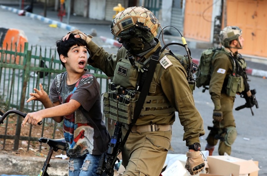 على أبواب عيد الفطر.. الاحتلال يُواصل اعتقال 160 طفلًا فلسطينيًا