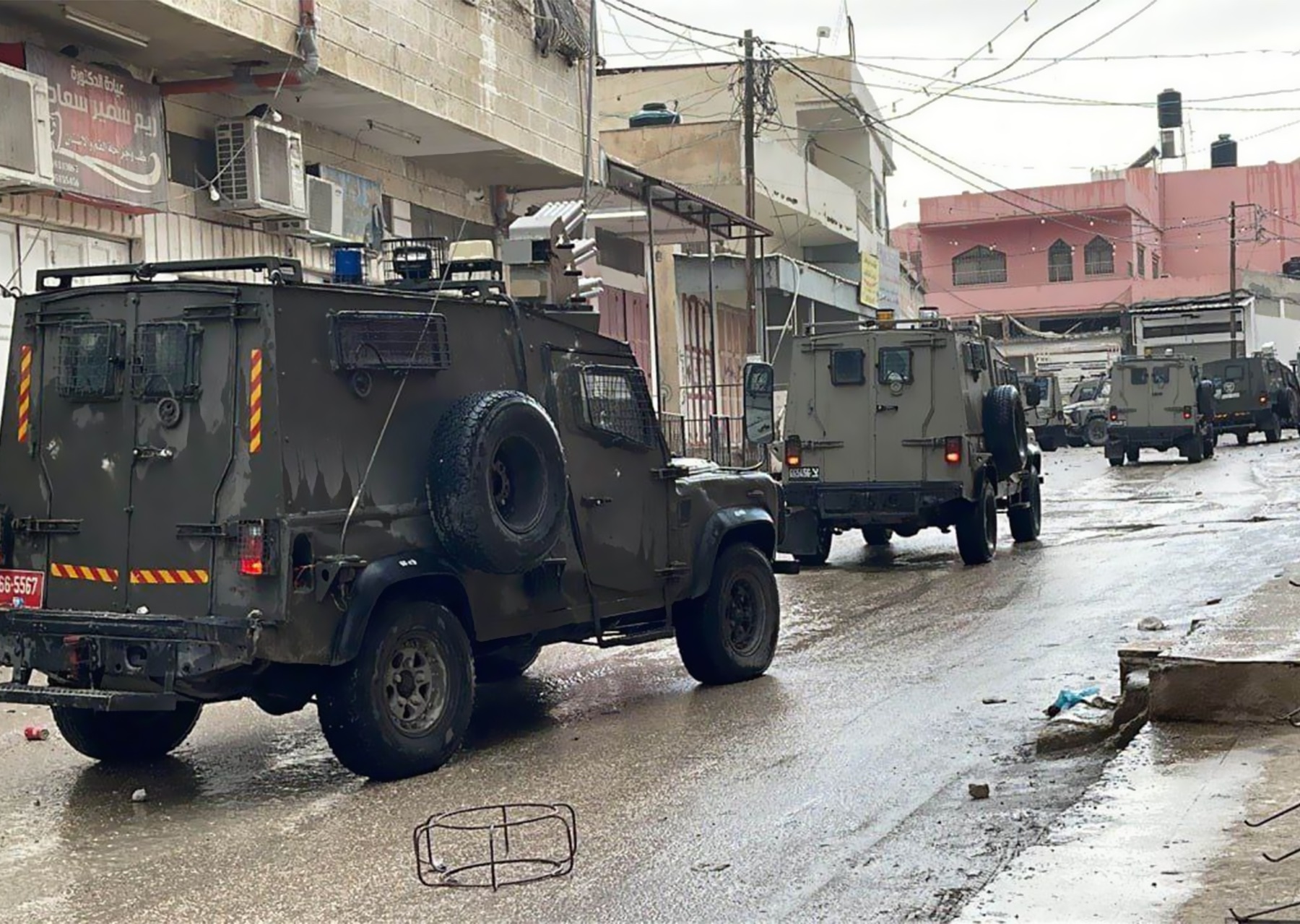 الاحتلال يواصل حصار أريحا وسط اقتحام مخيم عقبة جبر