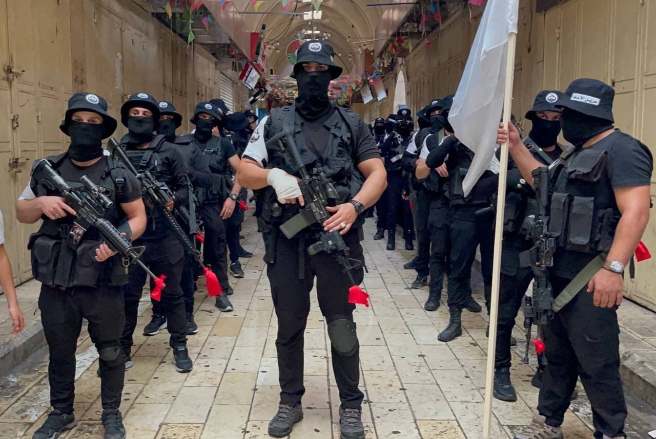 موقع عبري يزعم : قائد "عرين الأسود" سلم نفسه للسلطة الفلسطينية