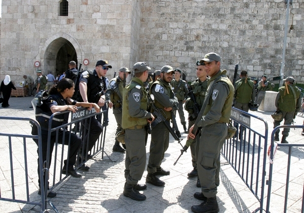 الاحتلال يحول القدس إلى ثكنة عسكرية