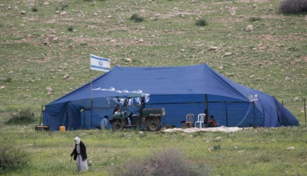 مستوطنون ينصبون خياما على أراضي الجبعة في بيت لحم