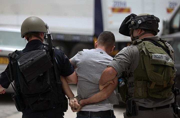 القدس : قوات الاحتلال تعتقل 4 شبان من المسجد الأقصى