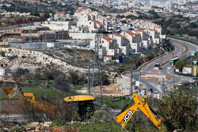 توسع في النشاطات الاستيطانية من خلال السطو على التراث الحضاري في فلسطين
