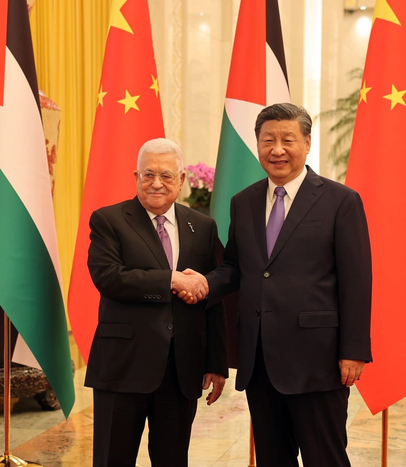 الصين فلسطين محمود عباس بكين الرئيس الصيني 