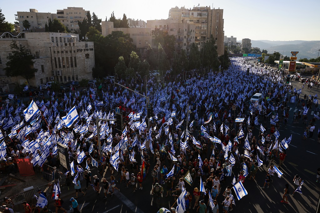 تجدد التظاهرات ضد حكومة نتنياهو وخطتها لإضعاف القضاء للأسبوع الـ29 على التوالي