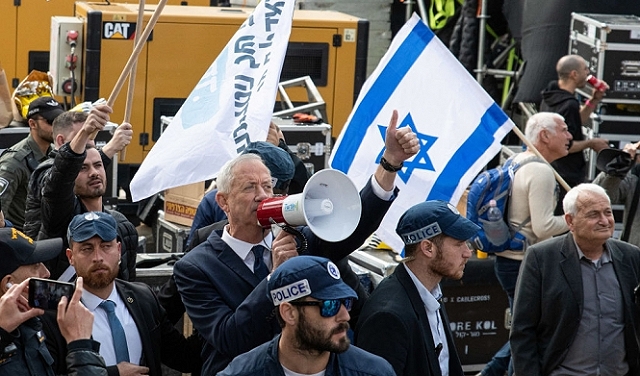 استطلاع إسرائيلي : تراجع شعبية أحزاب الائتلاف الحاكم،  و"المعسكر الوطني" يتفوق على "الليكود"
