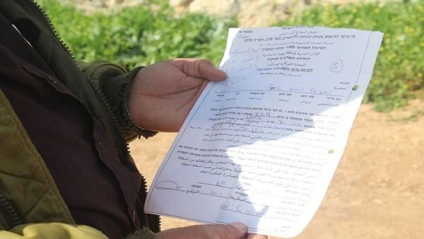 نابلس: الاحتلال يخطر بهدم 8 منازل وبركتين زراعيتين