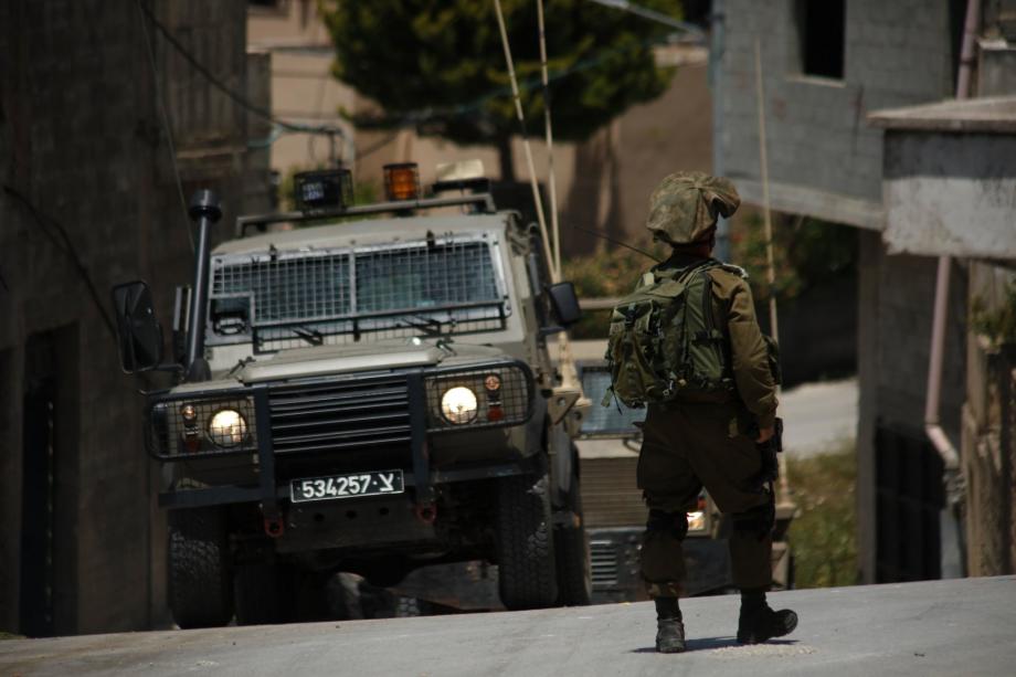 مواجهات خلال اقتحام قوات الاحتلال قرى شرق نابلس 