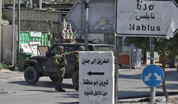 الاحتلال يواصل حصار بلدة عقربا لليوم الخامس على التوالي