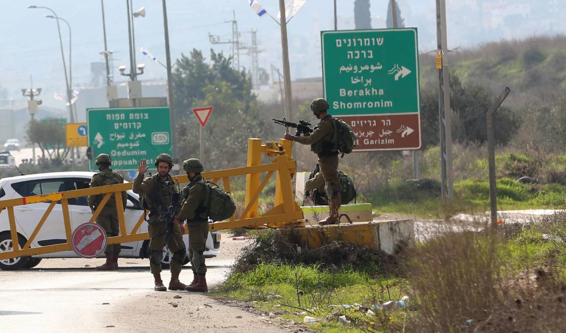 الاحتلال يقرر اغلاق الضفة وغزة