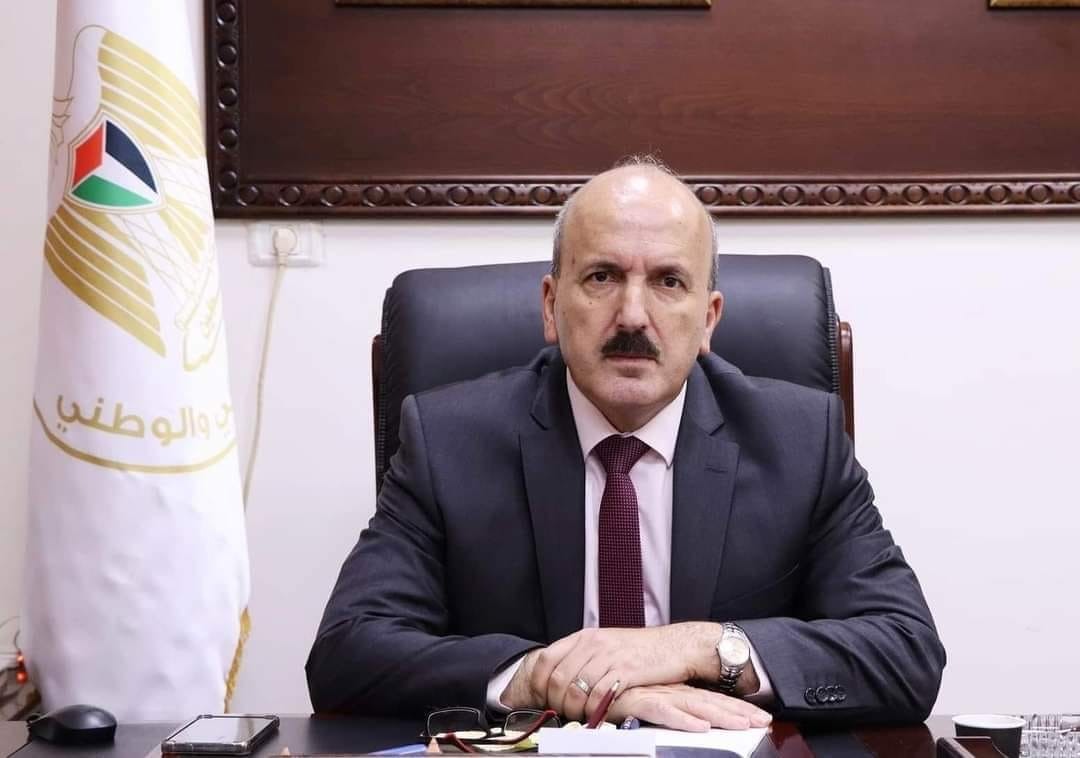اللواء طلال دويكات : محاولات اتهام الرئيس عباس بمعاداة السامية خطوة للتشويش على الجهود التي يبذلها لفضح الاحتلال