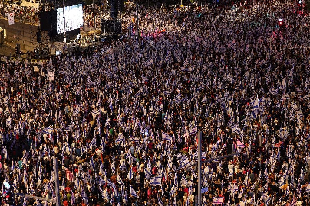 عشرات الآلاف يتظاهرون ضد حكومة نتنياهو للأسبوع الـ36 على التوالي