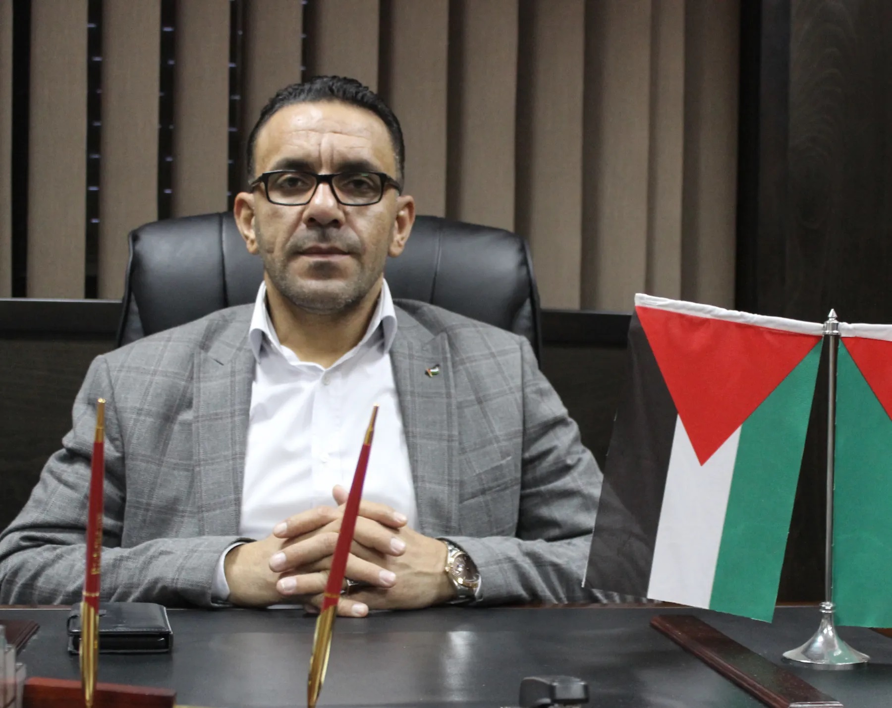 سلطات الاحتلال تستدعي محافظ القدس عدنان غيث للتحقيق
