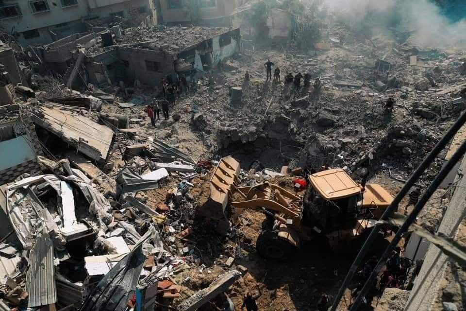 غزة تتعرض لإبادة جماعية.. 1569 شهيدًا وقصف مكثف يطال أحياء بأكملها