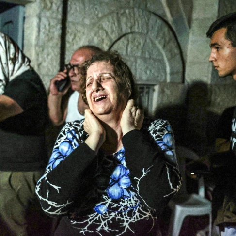 استشهاد 16 مسيحيا باستهداف إسرائيلي مباشر لكنيسة الروم الأثوذكس في غزة