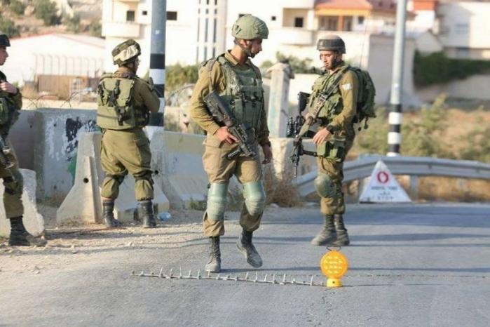 الاحتلال يشدد إجراءاته العسكرية ويغلق مداخل بلدات ومخيمات محافظة الخليل