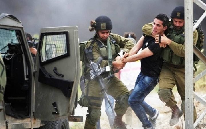 الاحتلال يعتقل 115 مواطنا من الضفة بينهم 50 عاملا من غزة