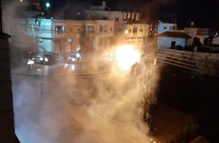 إصابة شاب بالرصاص الحي خلال مواجهات مع الاحتلال في بيت أمر
