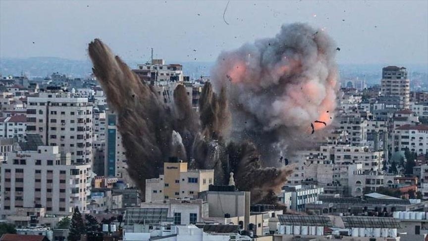 18 شهيدا وعشرات الإصابات جراء استهداف الاحتلال عدة مواقع في قطاع غزة