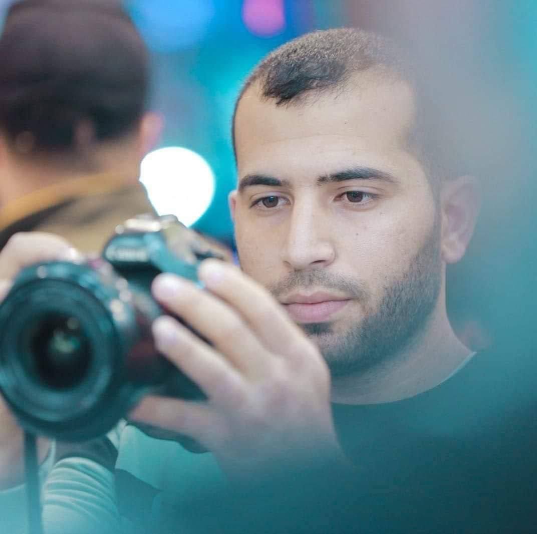 استشهاد المصور الصحفي محمد معين عياش بقصف على قطاع غزة