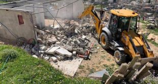 قوات الاحتلال تهدم منزلين وخمس غرف زراعية في الخضر جنوب بيت لحم