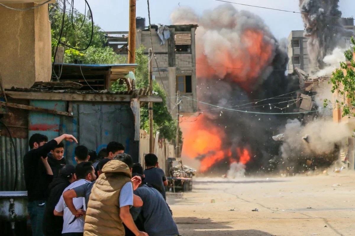 أكثر من 30 شهيدا في قصف الاحتلال منازل في حيي الزيتون والشجاعية شرق غزة