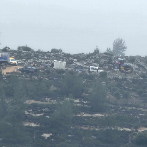 مستوطنون ينصبون بيتين متنقلين في أراضي بتير غرب بيت لحم