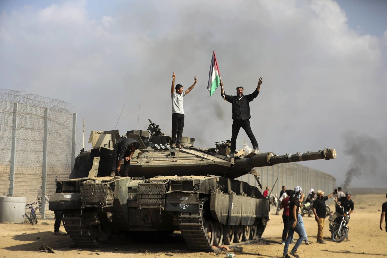مقتل قائد دبابة إسرائيلية بمعارك جنوب قطاع غزة