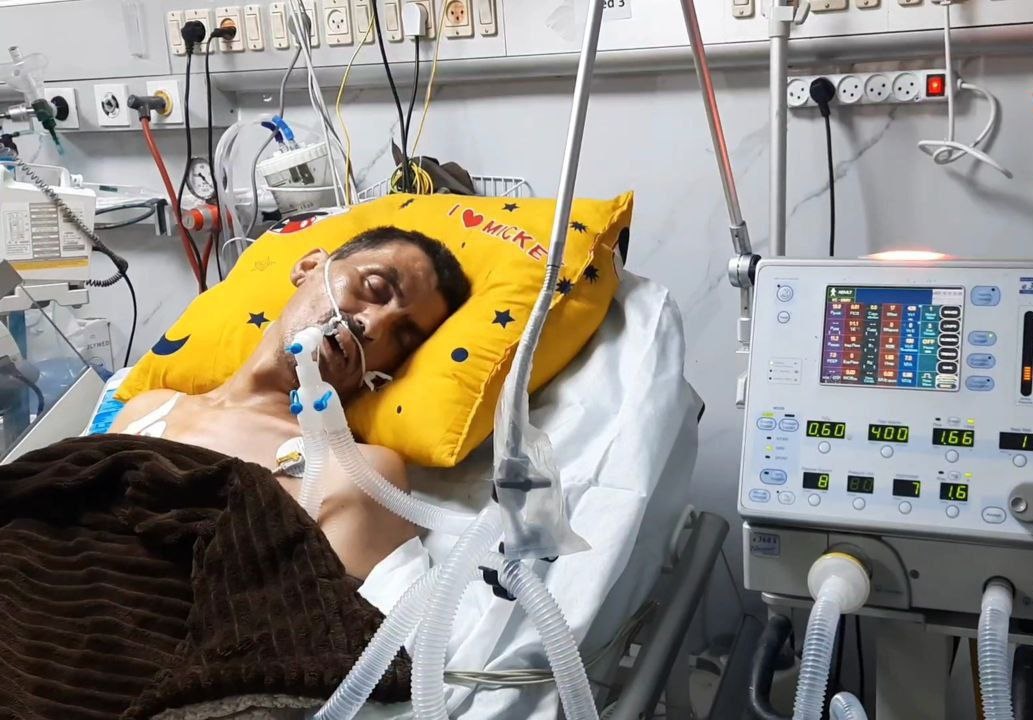 استشهاد الصحفي أكرم الشافعي متأثراً بإصابته بقصفٍ للاحتلال في غزة