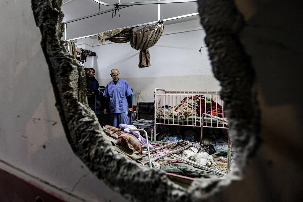 استشهاد خمسة مرضى في مجمع ناصر الطبي في خان يونس