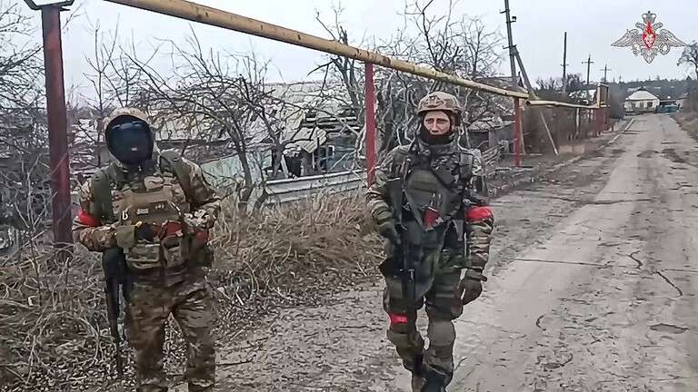 الدفاع الروسية : تحرير بلدة جديدة على محور أفدييفكا