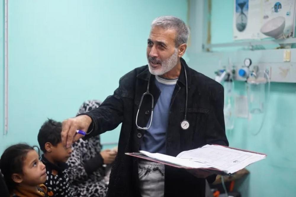 طبيب من غزة يحكي قصة احتجازه 45 يوما لدى الاحتلال