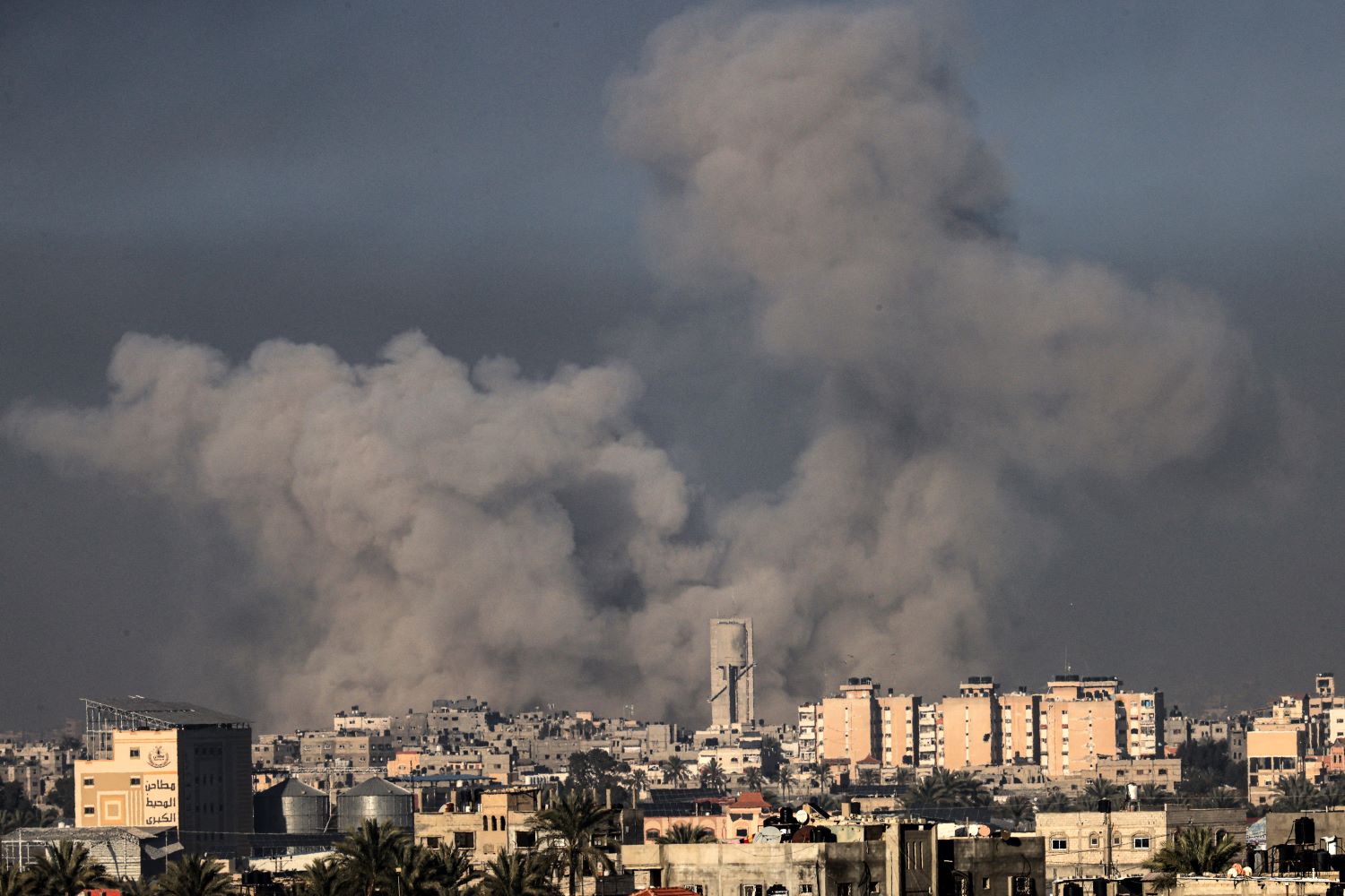 8 شهداء في قصف الاحتلال منازل المواطنين وسط قطاع غزة