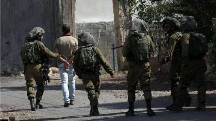 الاحتلال يعتقل ثلاثة شبان من رأس الفارعة