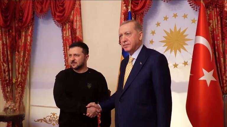 أردوغان خلال مؤتمر صحفي مع زيلينسكي: مستعدون لاستضافة قمة للسلام تشارك فيها روسيا وأوكرانيا