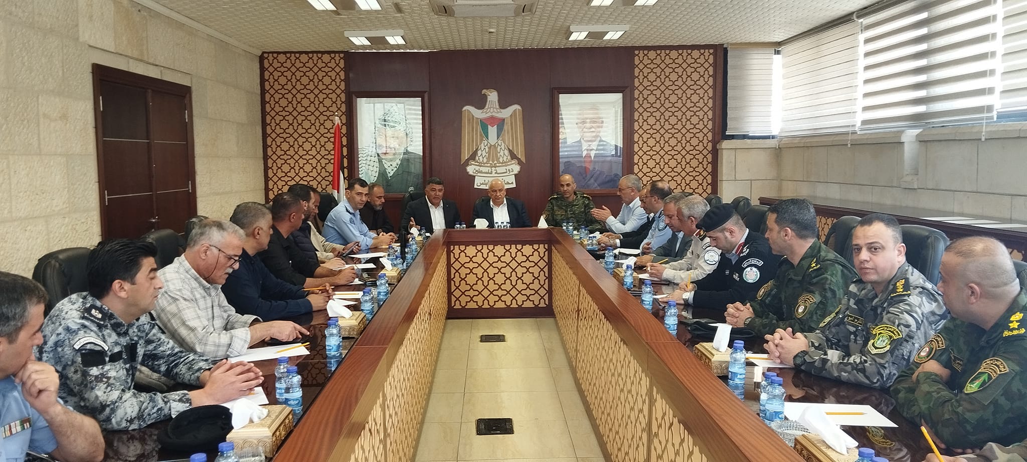 محافظ نابلس غسان دغلس يلتقي وزير الداخلية لبحث ملفات هامة في ظل الحصار
