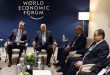 الرئيس عباس يلتقي رئيس المنتدى الاقتصادي العالمي في الرياض