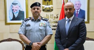 محافظ اريحا حسين حمايل يستقبل مدير عام جهاز الدفاع المدني