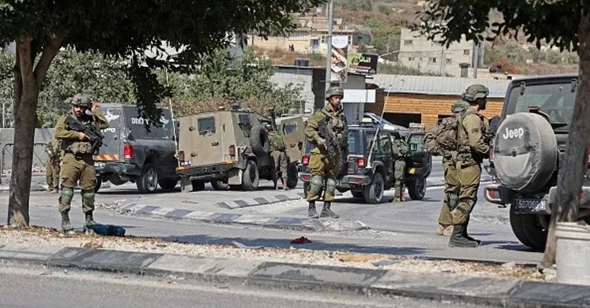 الاحتلال يعتقل ثلاثة شبان من مخيم جنين على حاجز عسكري
