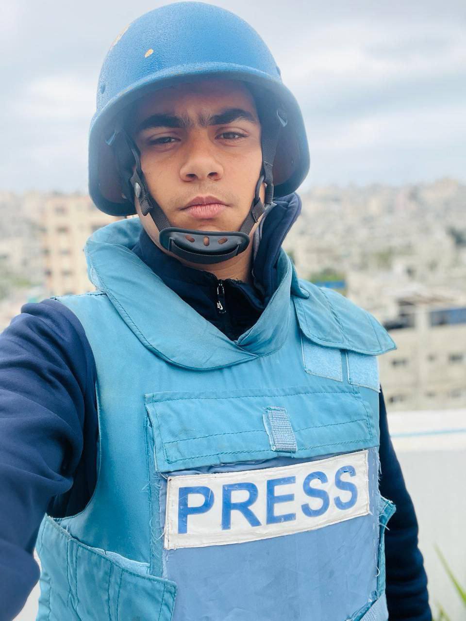 استشهاد المصور الصحفي مصطفى عياد بقصف اسرائيلي على غزة
