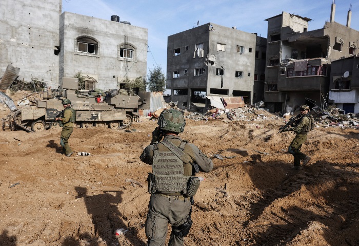 مسؤول إسرائيلي يحذر من الانزلاق إلى حرب استنزاف