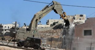 الاحتلال يخطر بهدم منزل منفذي عملية "حاجز الزعيم" شرق القدس