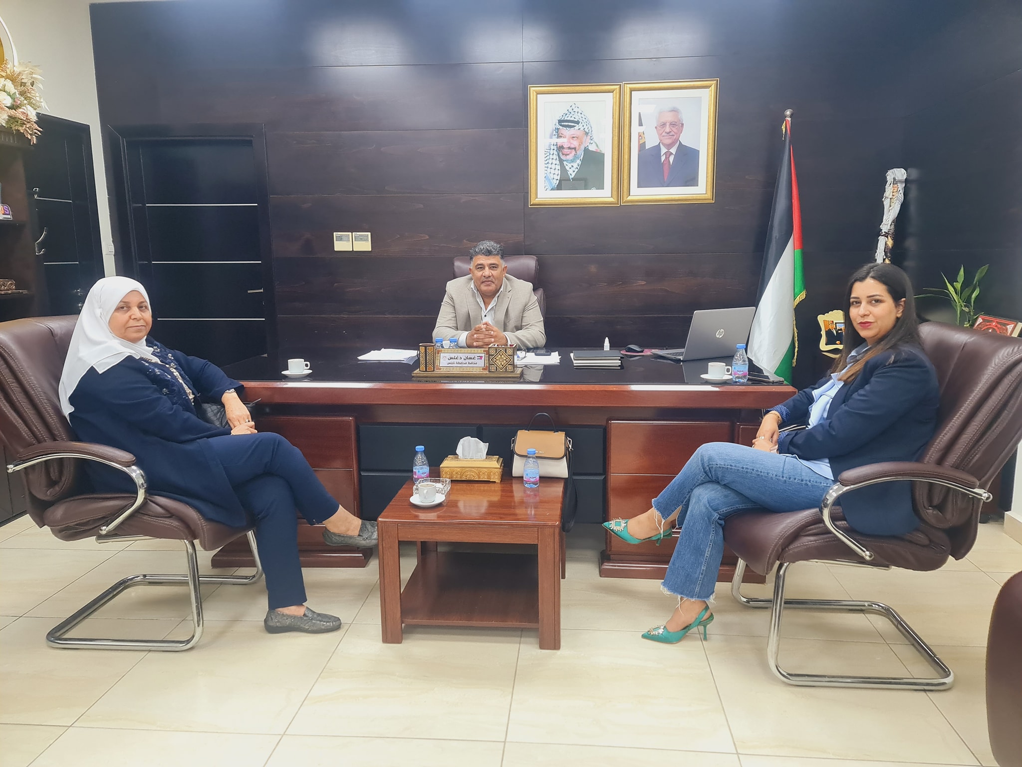 محافظ نابلس غسان دغلس يستقبل وفد من مؤسسة الشهيد عبد الله داود -واعد ويبحث سبل التعاون