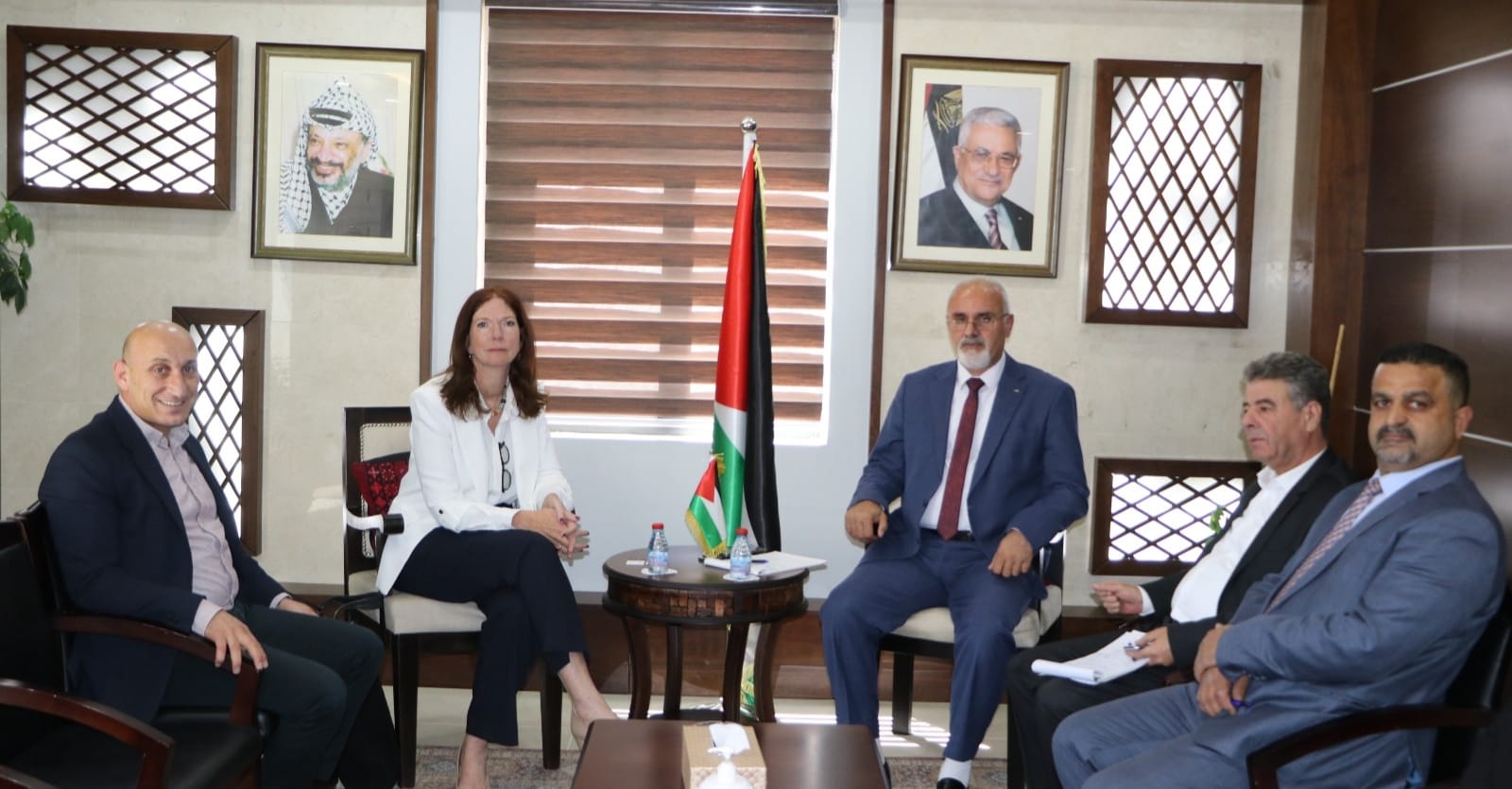 وزير الزراعة رزق سليمية يلتقي ممثلة برنامج الامم المتحدة الانمائي في فلسطين