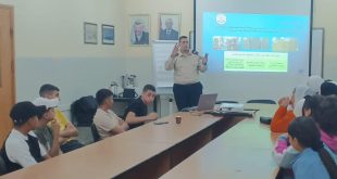 الضابطة الجمركية تقدم محاضرة توعوية لمخيم صيفي "لأطفالنا حق بالحياة والوجود" في نابلس