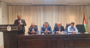 محافظ نابلس يفتتح ورشة عقدتها الحكم المحلي للهيئات المحلية للإطلاع على احتياجاتهم