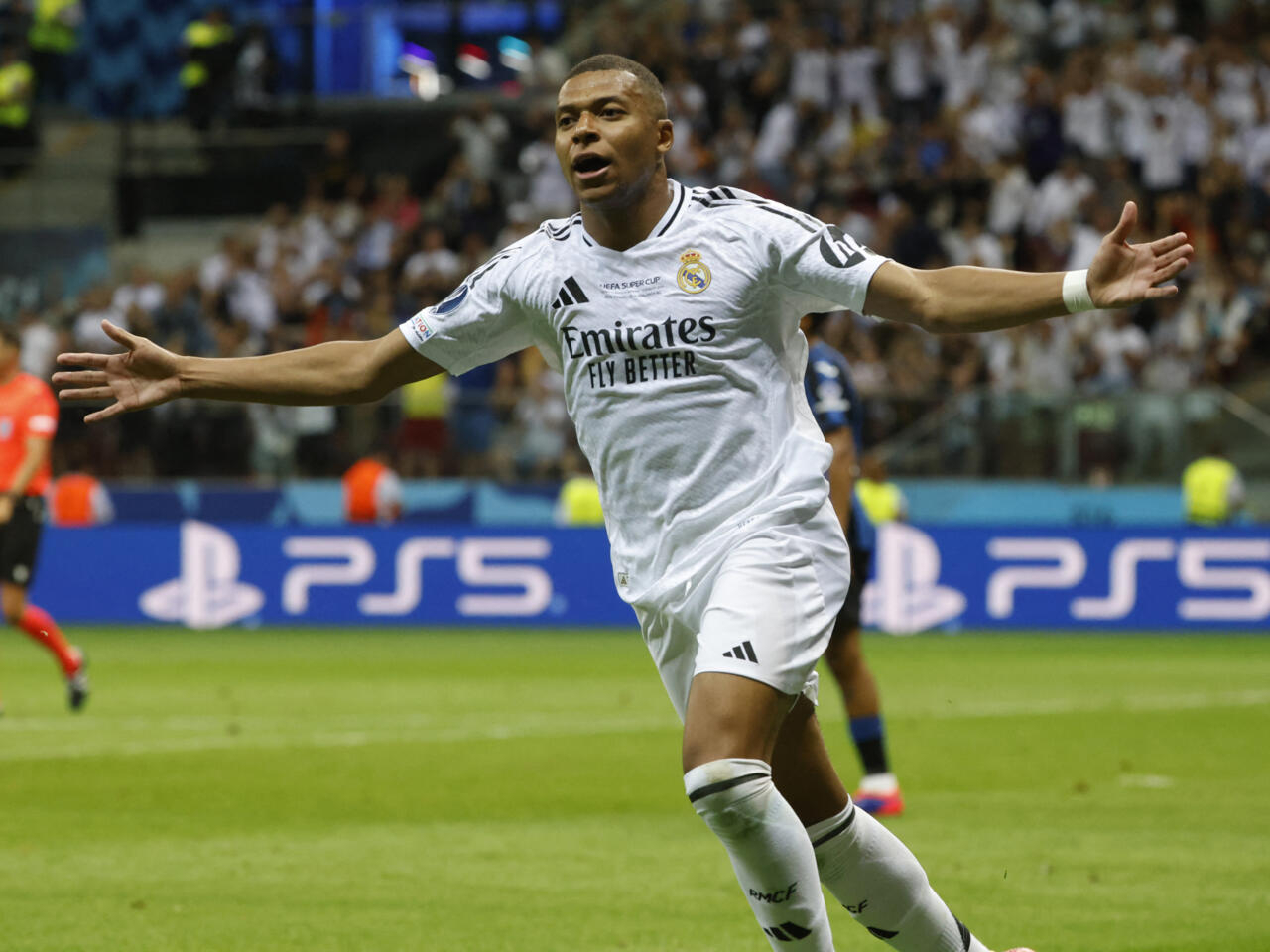 مبابي : أسعى لتسجيل 50 هدفاً مع ريال مدريد
